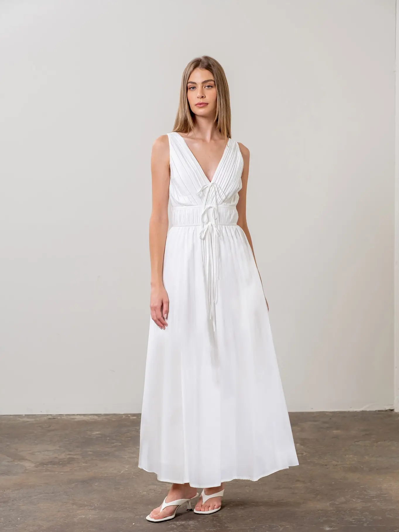 V Neck Pleated Front Tie Midi Dress
