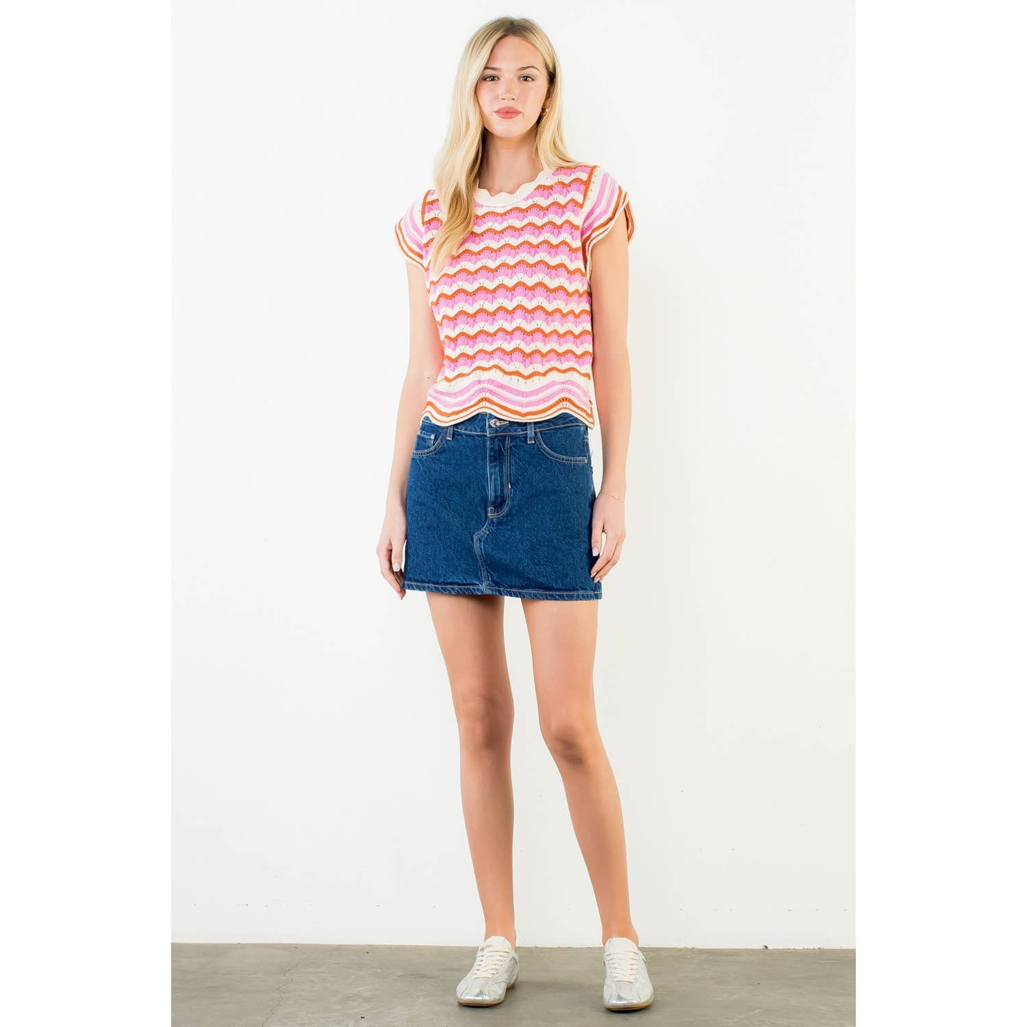 Short Sleeve Striped Pattern Knit Top