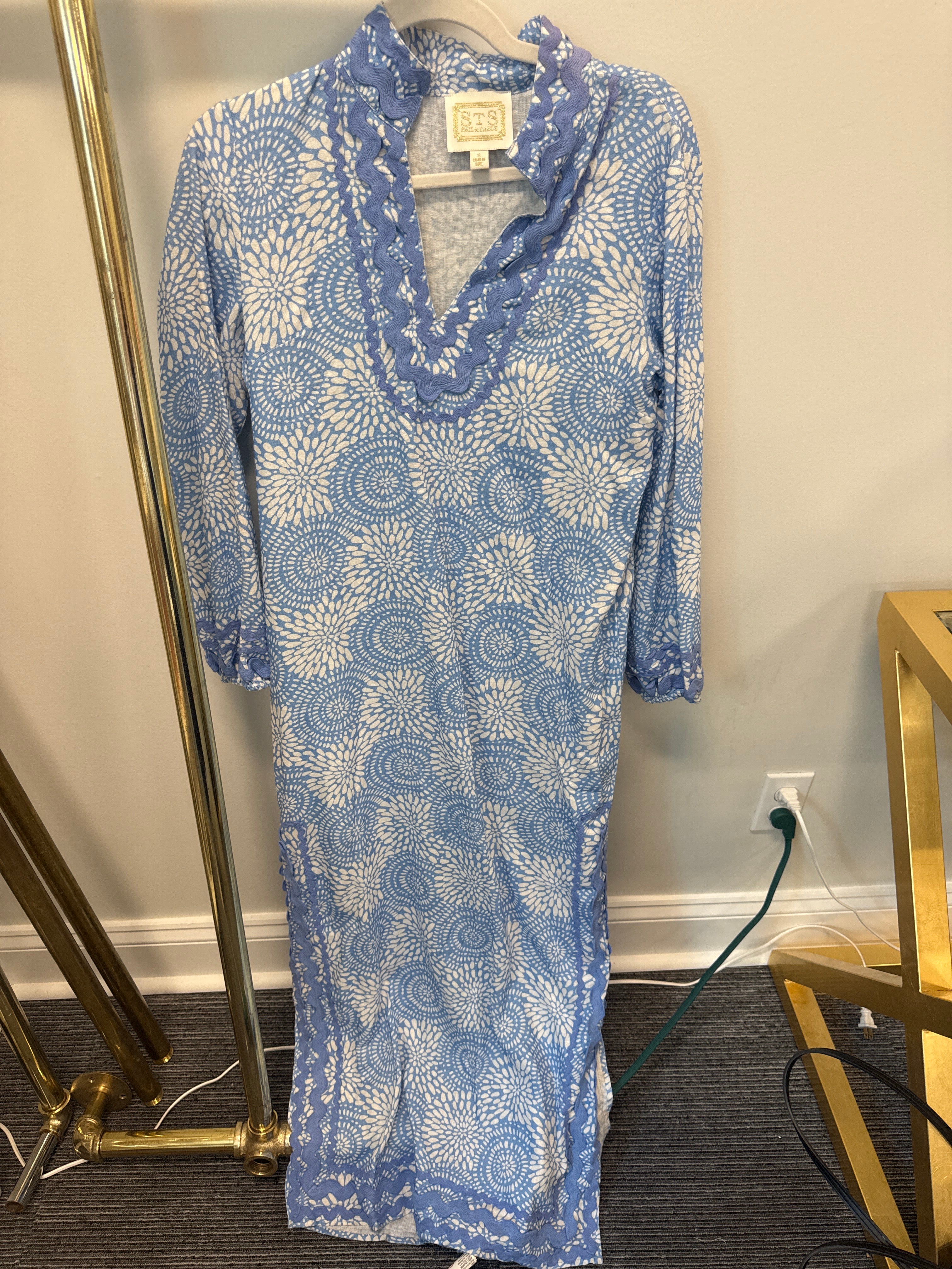 Sample Blue Floral Print Maxi Dress