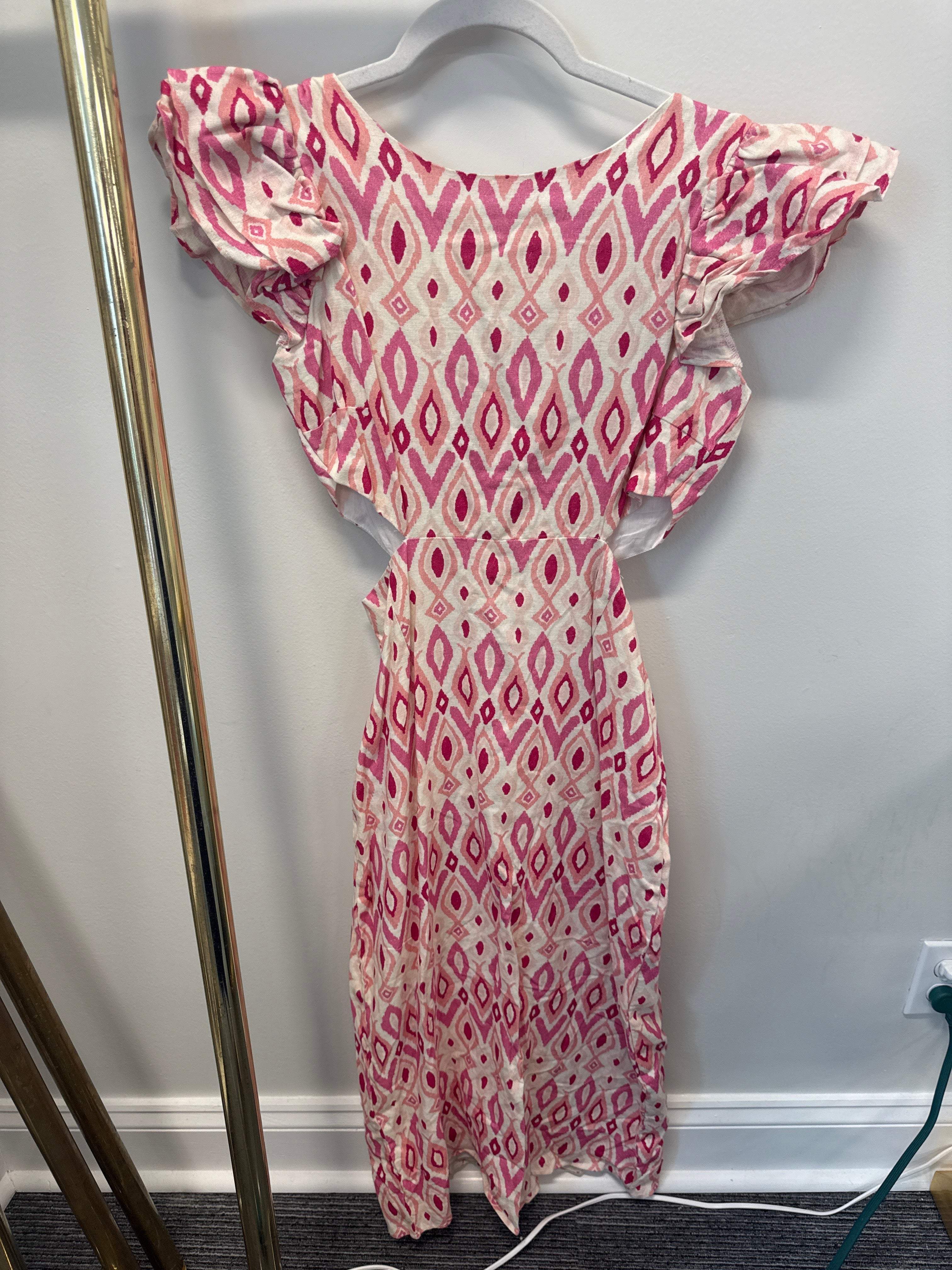 Sample Puff Sleeve Cut Out Midi Dress