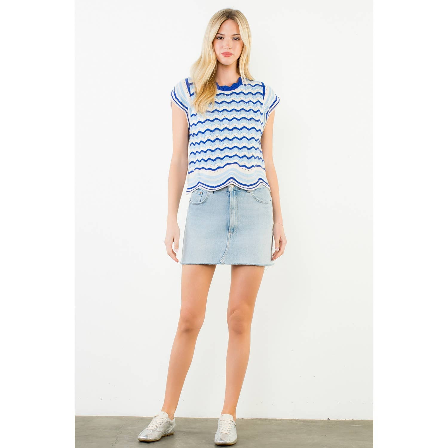 Short Sleeve Striped Pattern Knit Top