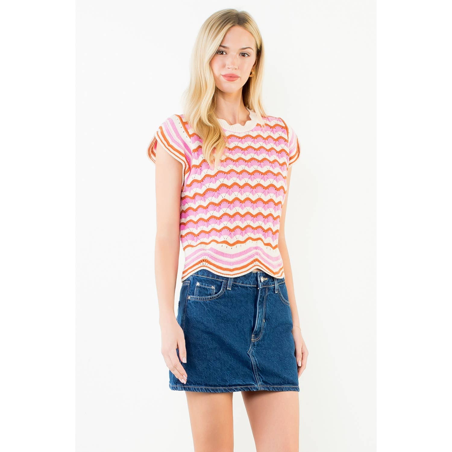 Short Sleeve Striped Pattern Knit Top