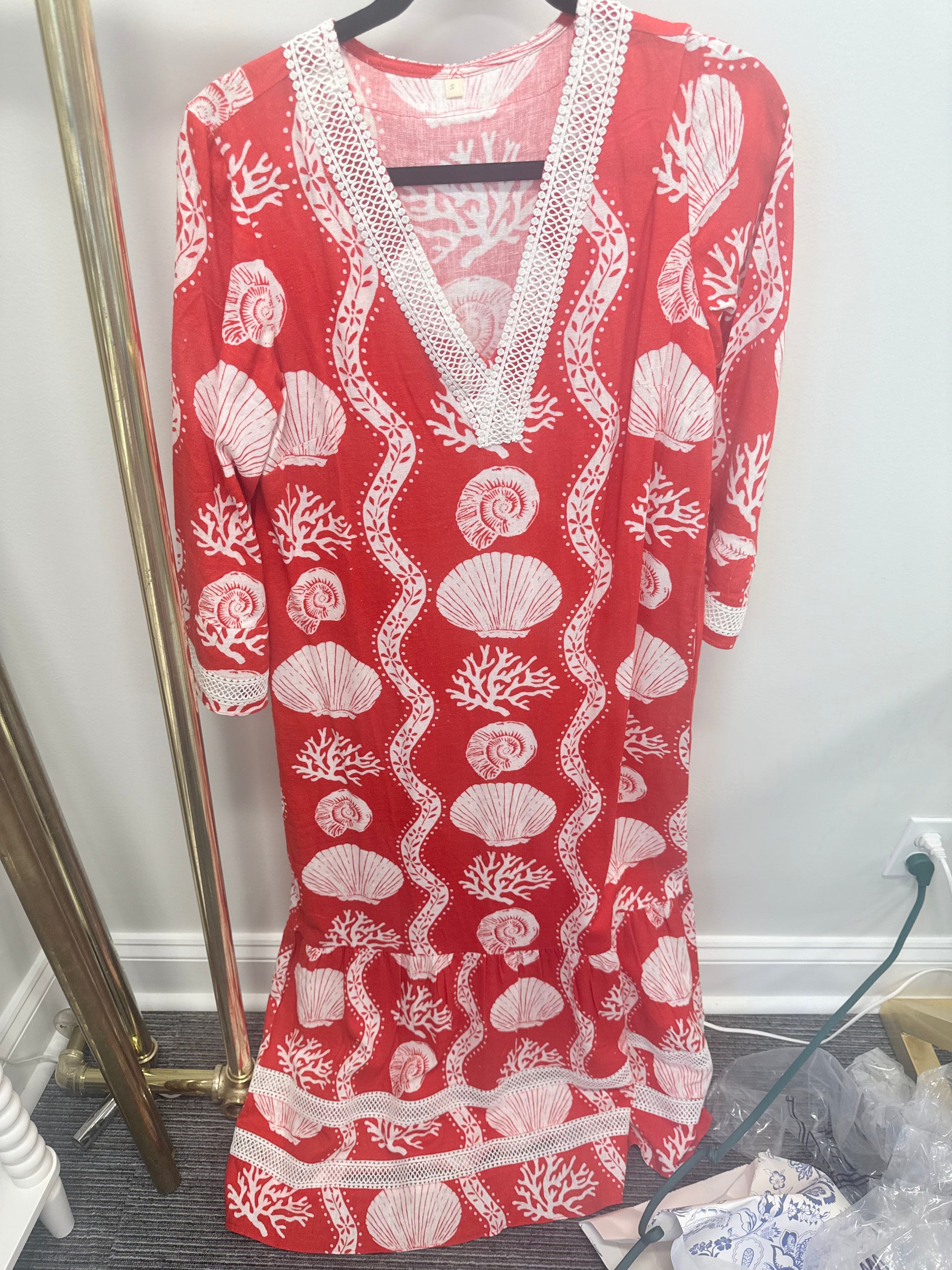 Sample Red V-Neck Seashell Dress (S)
