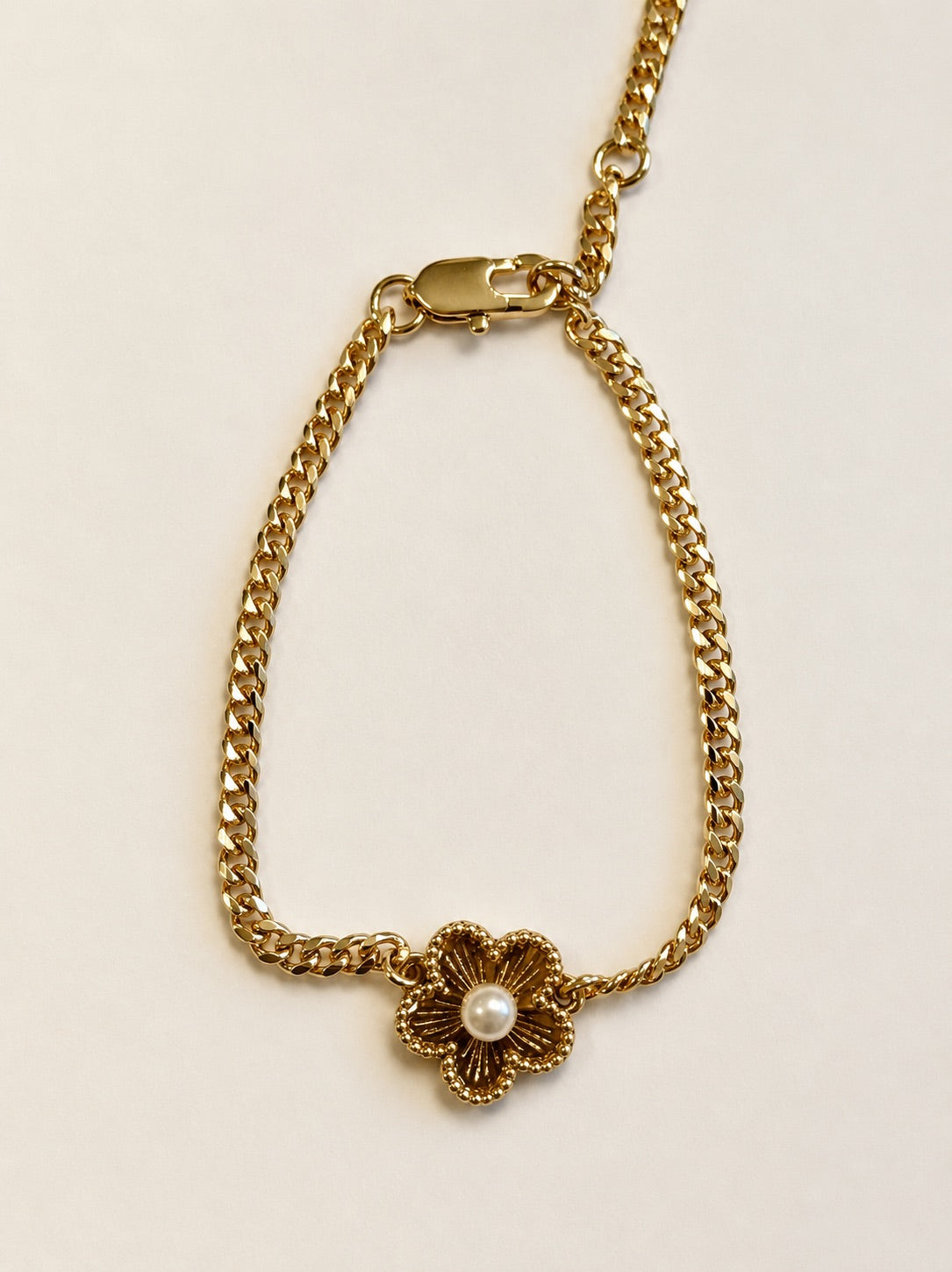 The Curb Chain Flower Bracelet