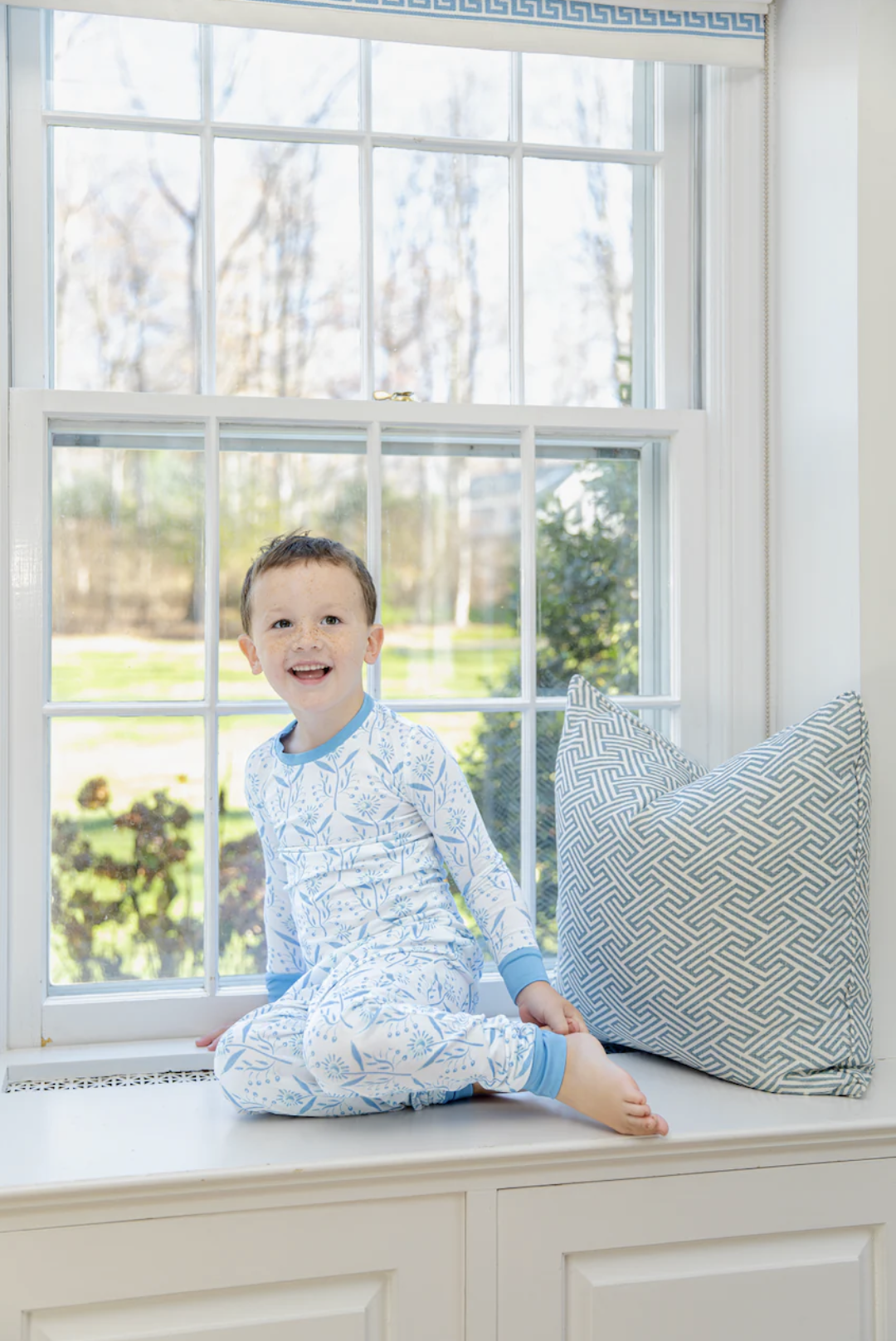 Watercolor Daisies Kids Pajamas R25PJKF