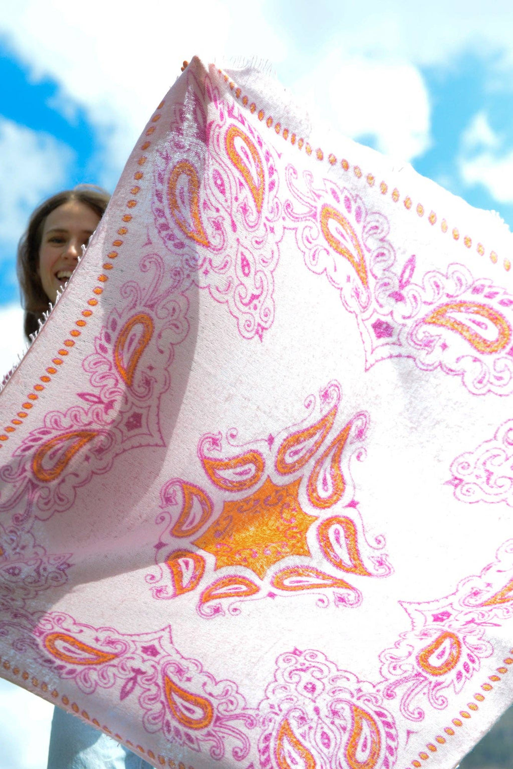 Cashmere bandana Paisley-cs Big in pink