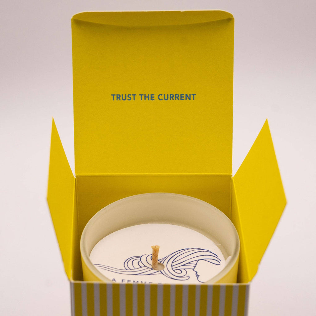 BEACH CANDLE "Trust the current"
