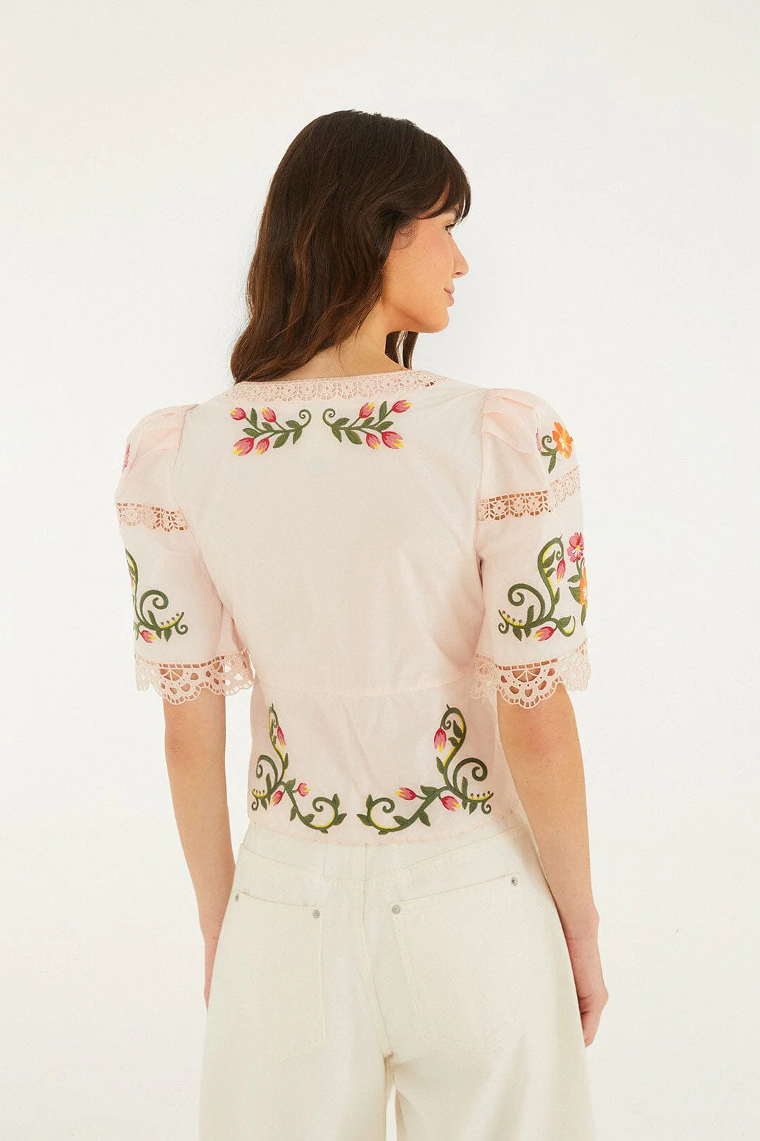 Off-White Flower Embroidery Puff Sleeve Blouse