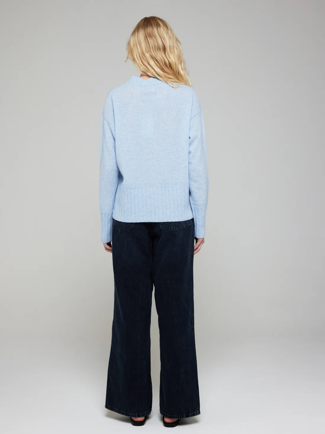 Brodie Blue Mist Cashmere Effie Cashmere Crew Neck