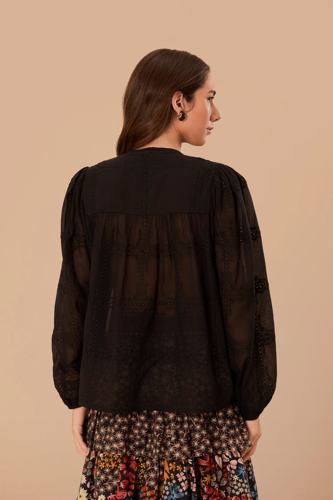 Farm Rio Black Scallops Long Sleeve Blouse